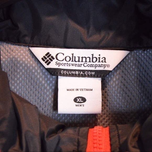 Men’s Columbia Packable Lightweight Windbreaker Jacket, Red/Black - Size XL - Picture 4 of 13